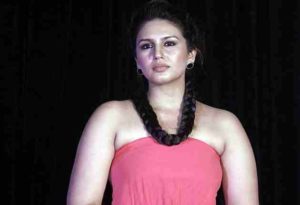 Huma Qureshi Hot Pics Unseen Bikini Bra Photos