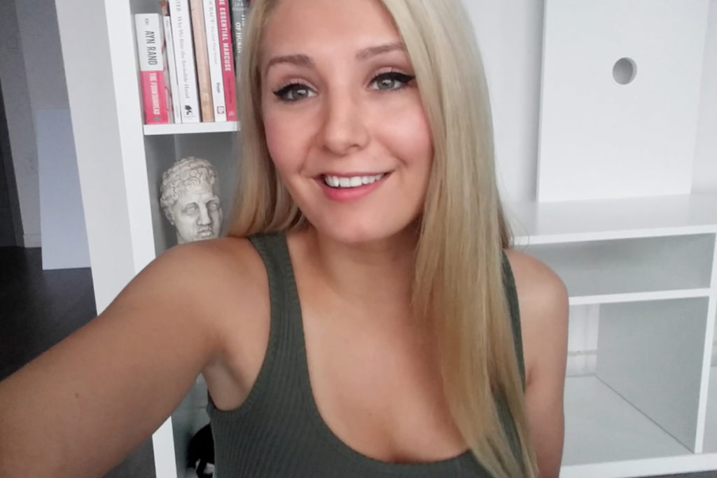 Unseen Lauren Southern Hot Latest Bikini Pictures