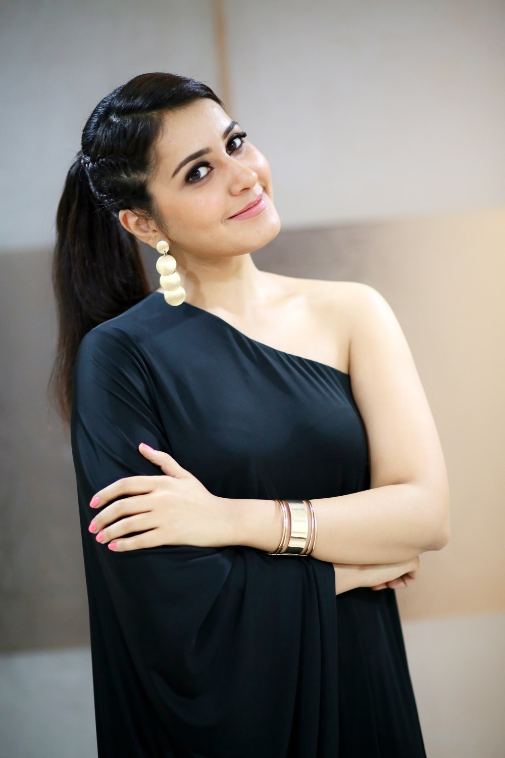 Raashi Khanna hot Images