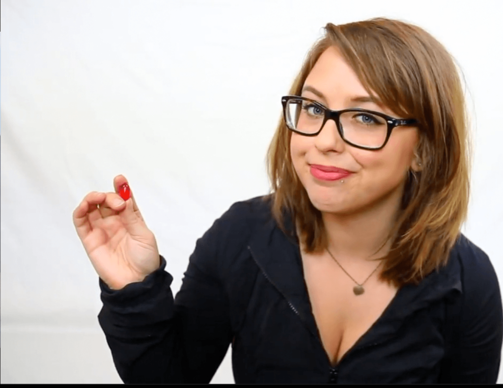 15 Laci Green Hottest Photos & Sizzling Swimsuit Pics 7