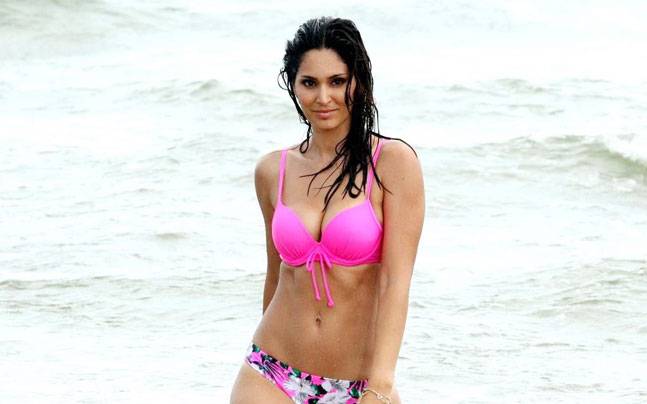 23 Bruna Abdullah Hot Pics & Bikini Swimsuit Pictures 43