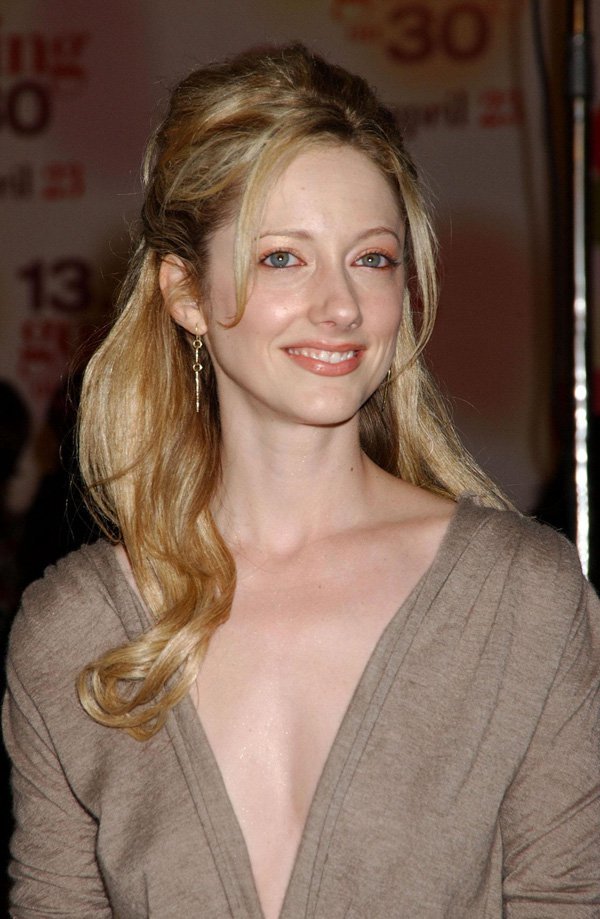 19 Judy Greer Bikini ADDED Judy's Hot Swimsuit Pictures! 10