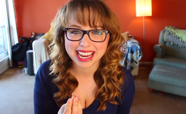 15 Laci Green Hottest Photos & Sizzling Swimsuit Pics 10