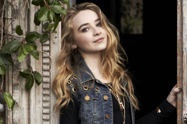 33 Sabrina Carpenter Hot Bikini Pics Shows Sizzling Looks! 13