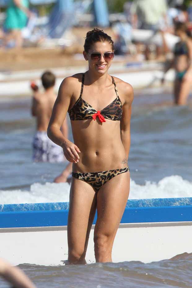 USA Soccer Star Alex Morgan In A Hot Bikini