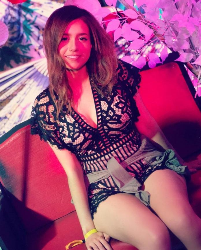 Pokimane Wallpaper Hd